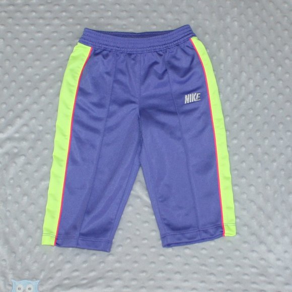 3/$20 Baby girl purple Nike track pants 12 months - Picture 2 of 11